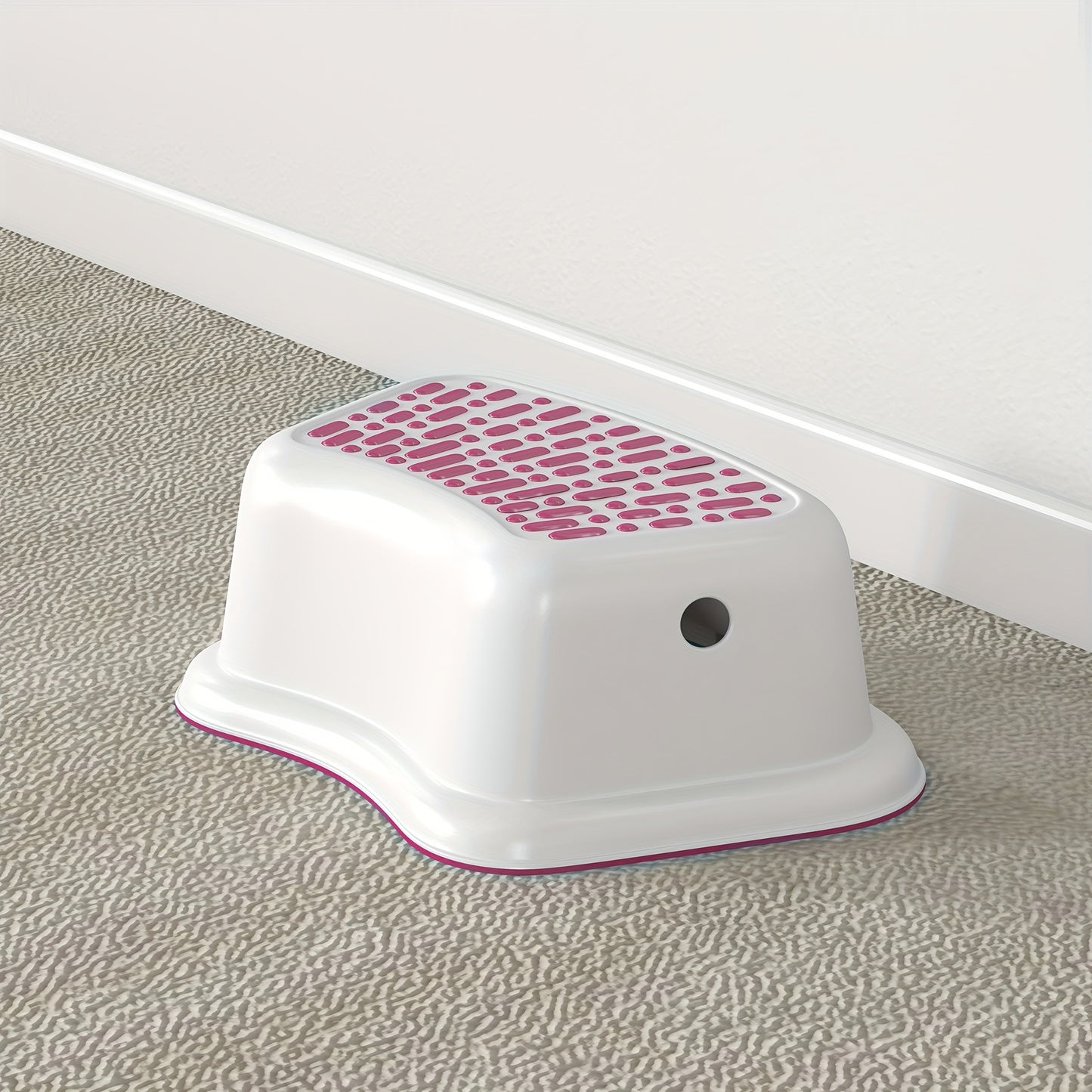 Portable Step Stool With Contoured Design